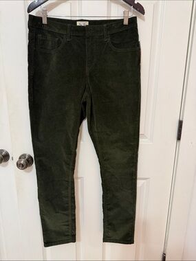 Per Se Olive Green Skinny Corduroy Jeans size 10/30 inseam 28 inches